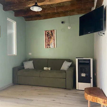 Prima Del Cielo - Monti Apartment